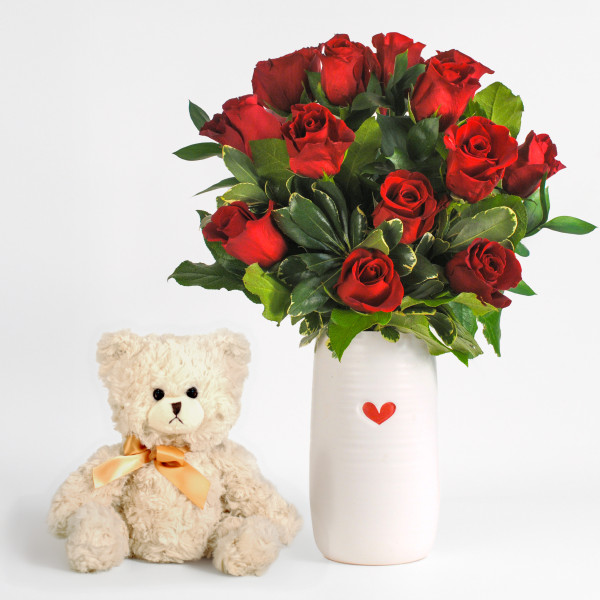 Bear Hug Classic Dozen Rose Package