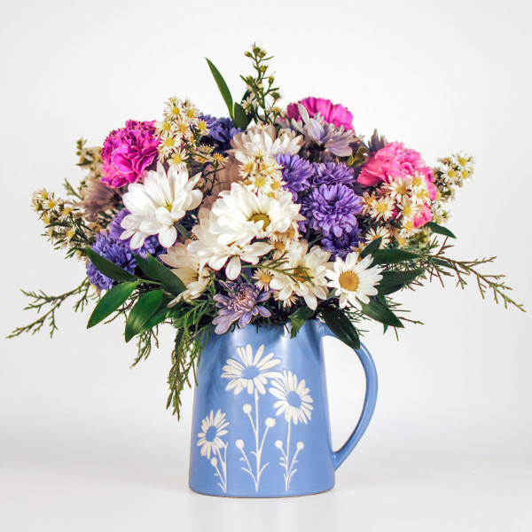 Daisy Daydream Pitcher Bouquet