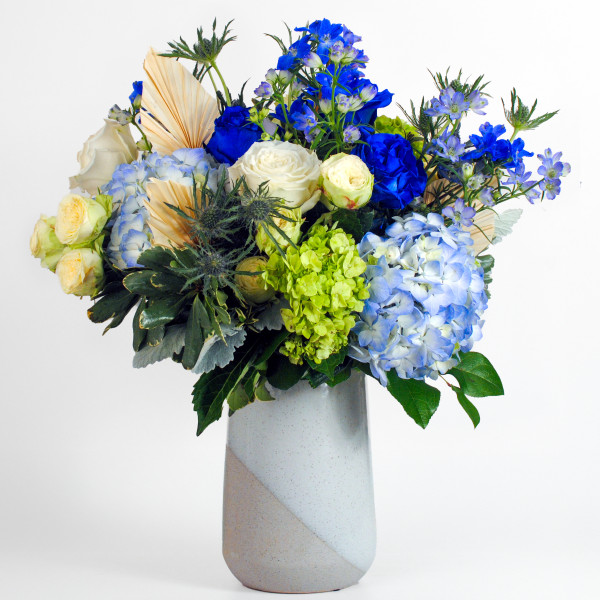 Coastal Calm Grande Bouquet