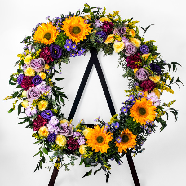 Sunlit Farewell Wreath