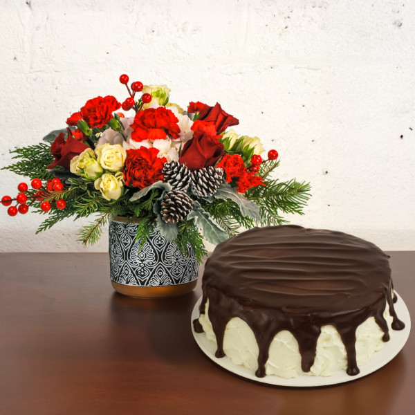 Holiday Cheer and Cannoli Cake Bundle