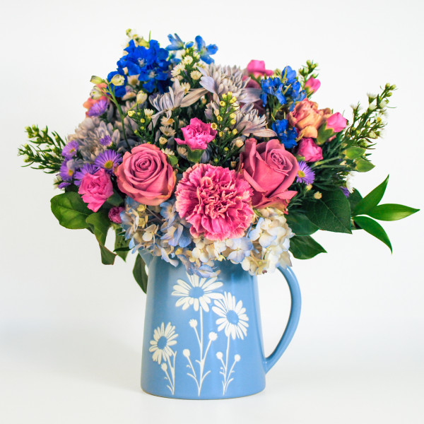 Daisy Daydream Pitcher Bouquet