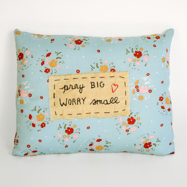 Comfort Pillow Pray Big