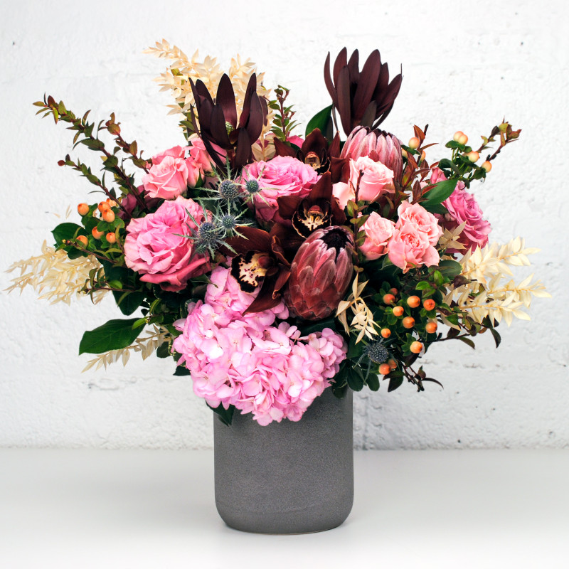 Heartfelt Bouquet Grande - Same Day Delivery
