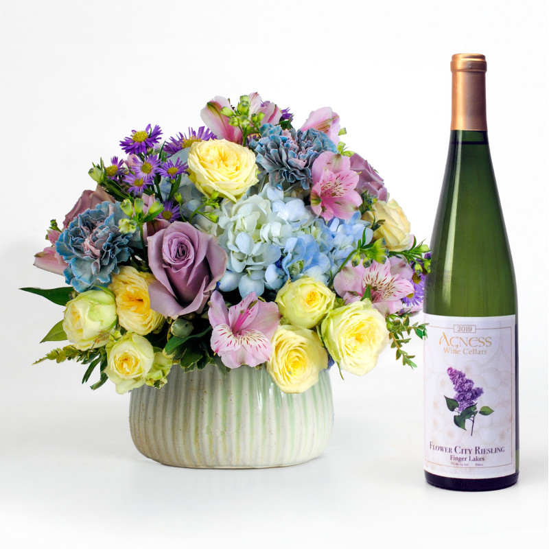 Spring Sips Centerpiece Bundle - Same Day Delivery